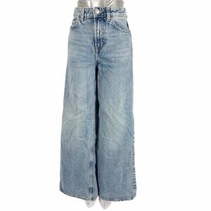 H&M Divided Light Wash Wide-Leg Jeans (Size 0) – 100% Cotton Denim Classic